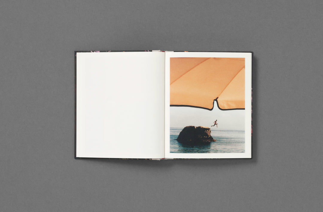 Pia Riverola – Días, published by Loose Joints
