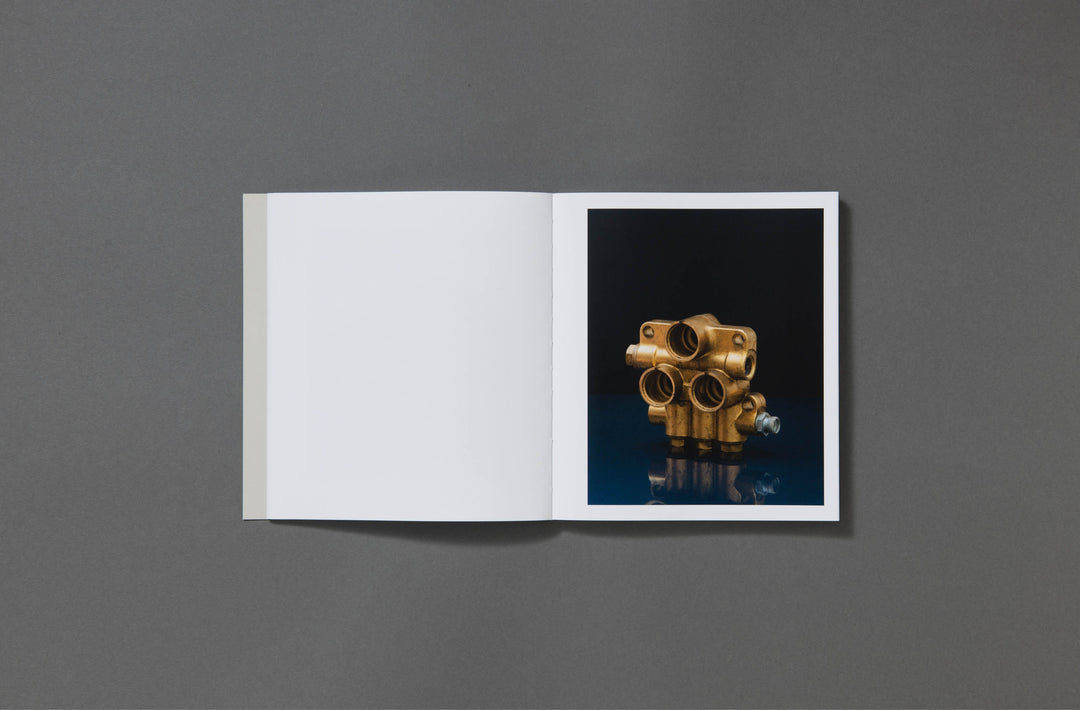 Felicia Honkasalo - Grey Cobalt - Loose Joints Publishing