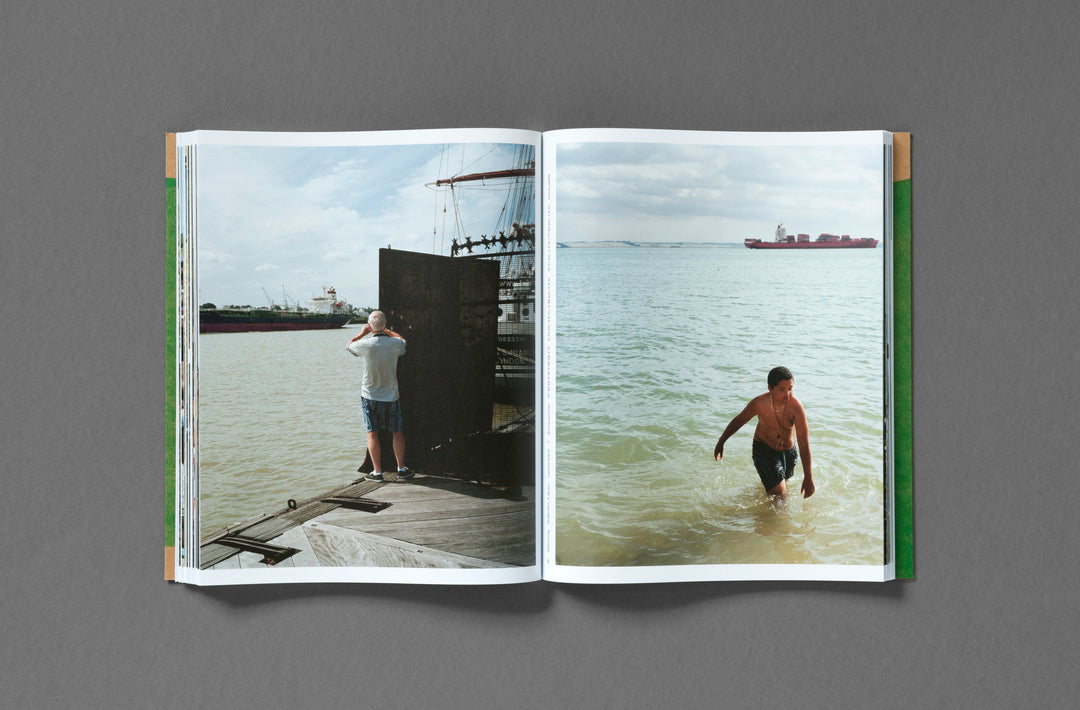 Chloe Dewe Mathews – Thames Log