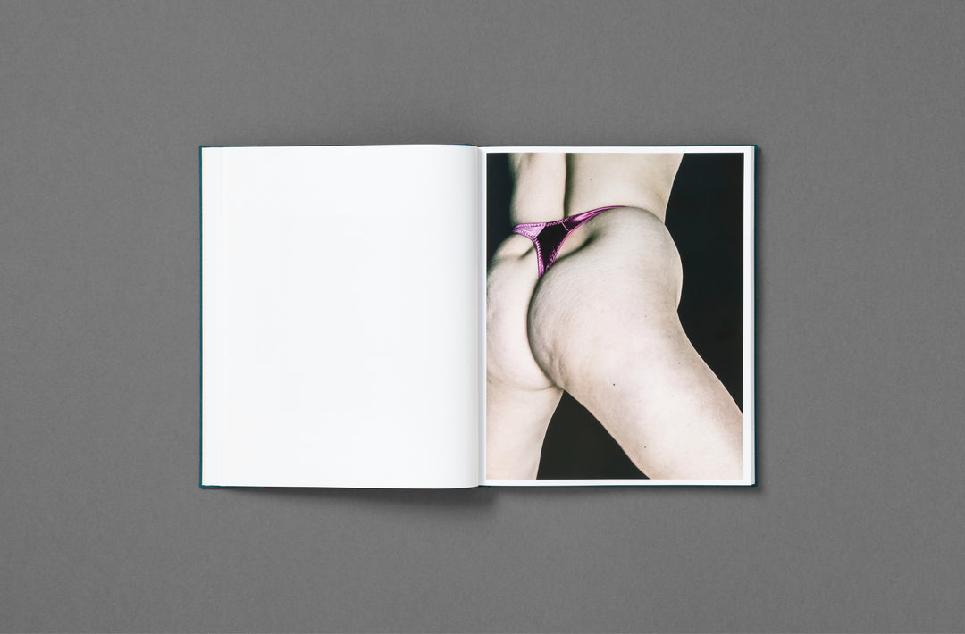 Jet Swan – Material