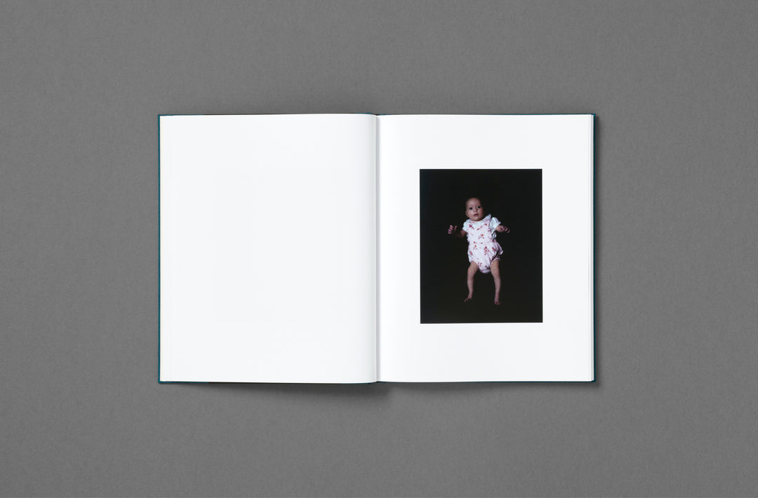 Jet Swan – Material