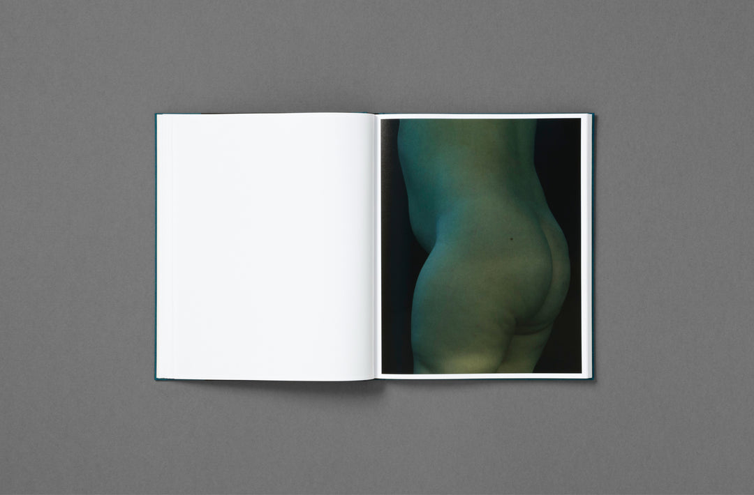 Jet Swan – Material