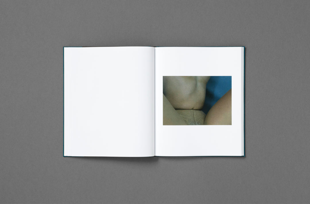 Jet Swan – Material