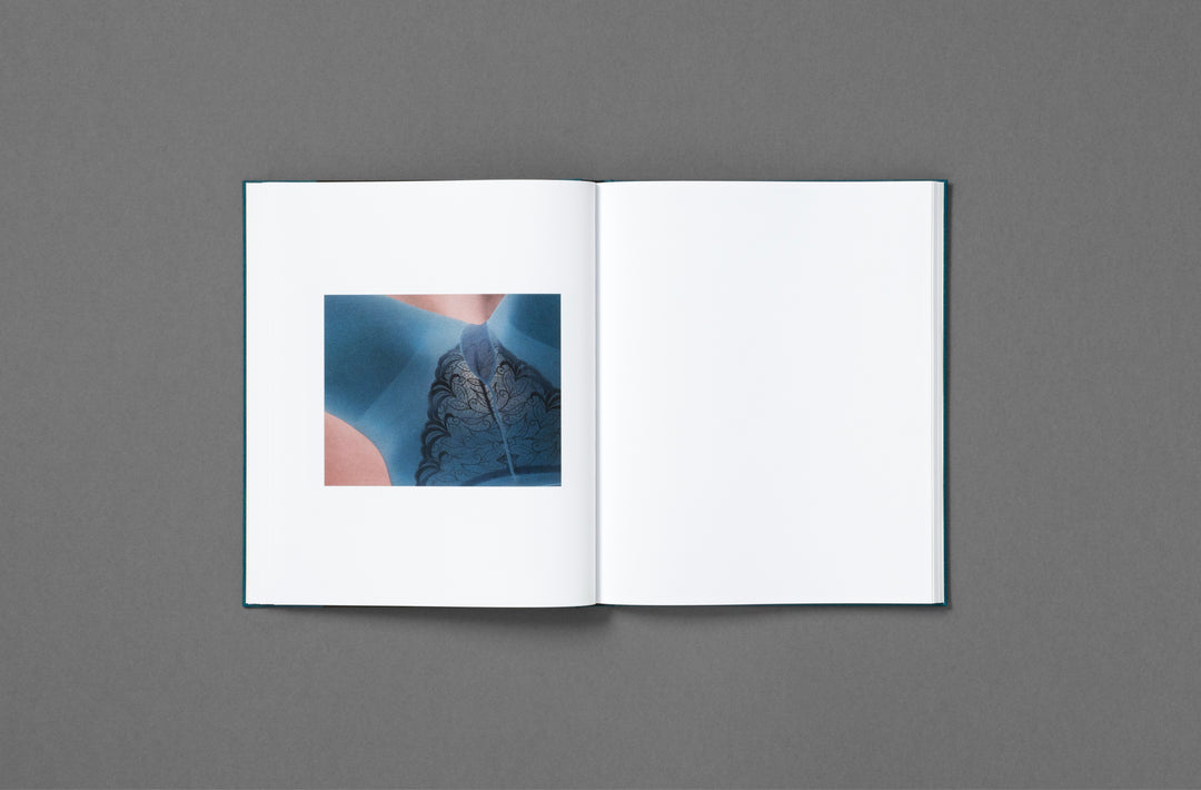 Jet Swan – Material