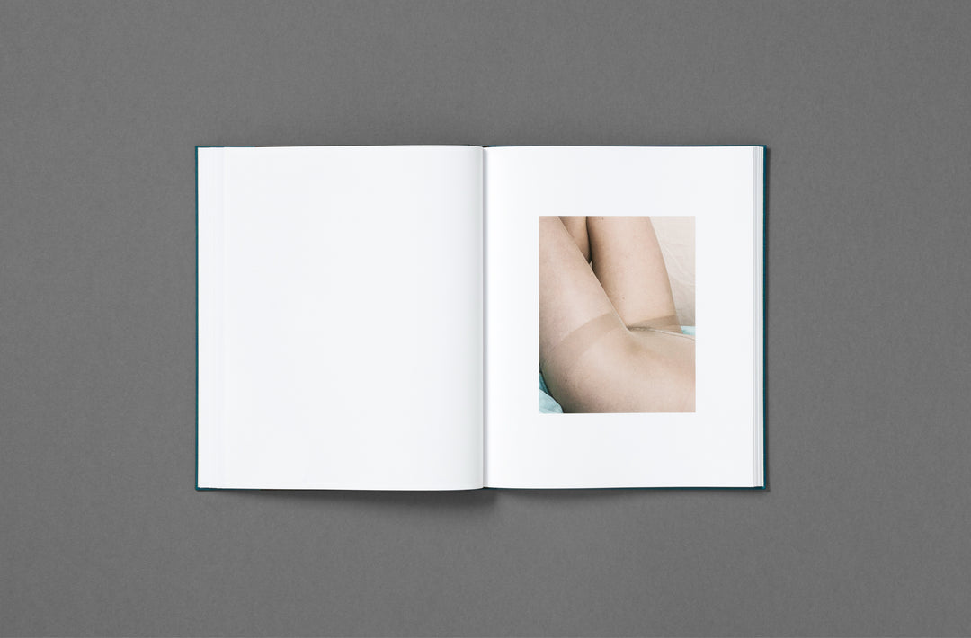 Jet Swan – Material