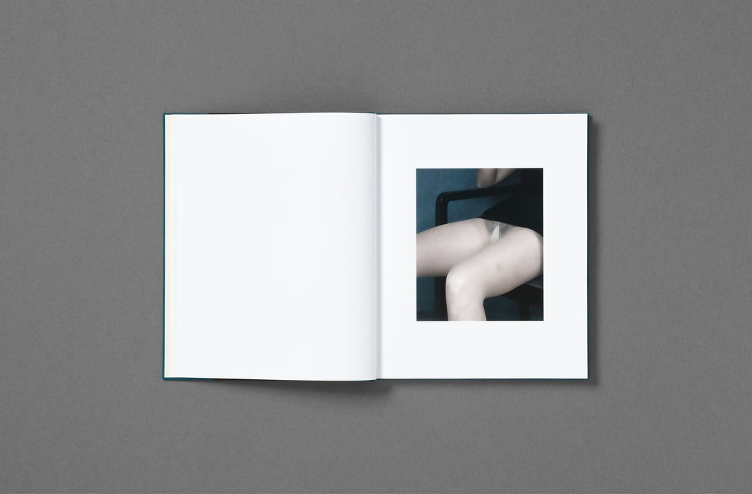 Jet Swan – Material