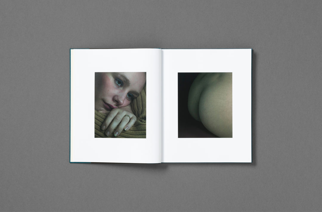 Jet Swan – Material