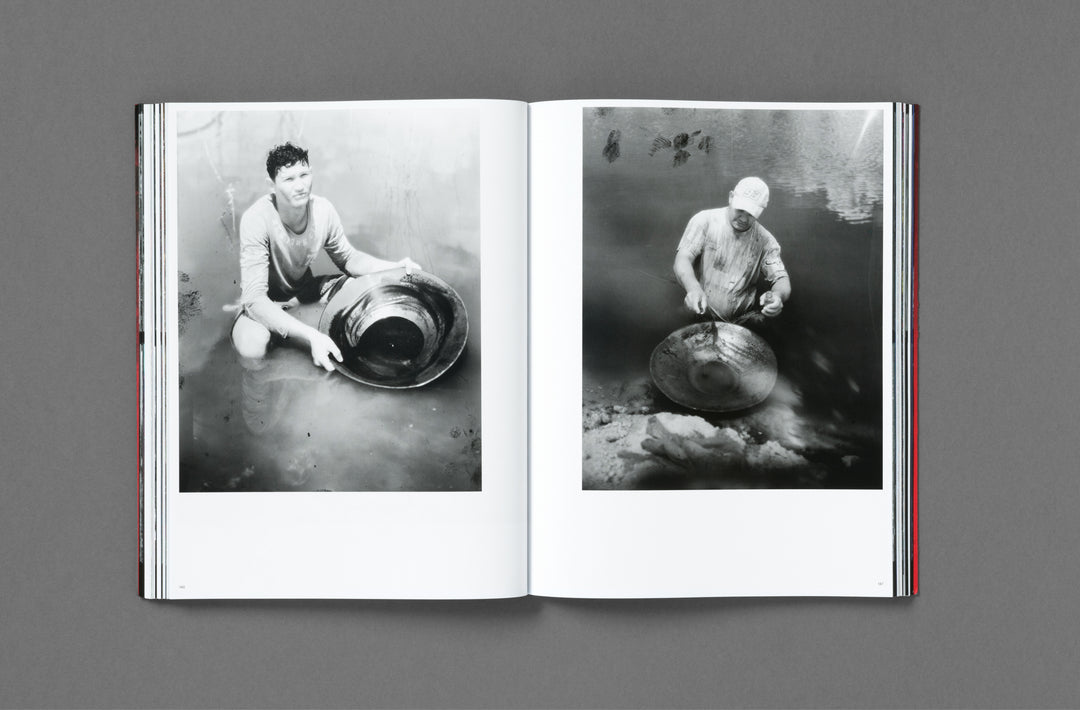 Richard Mosse – Broken Spectre