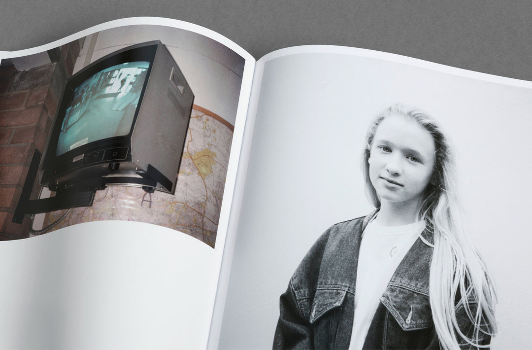 Nigel Shafran – The Well, book published by Loose Joints. Text by Phil Bicker, Anna Cockburn, Charlotte Cotton, Katie Grand, Alex Harrington, Phyllis Posnick and Kathy Acker. Edit by Linda van Deursen.