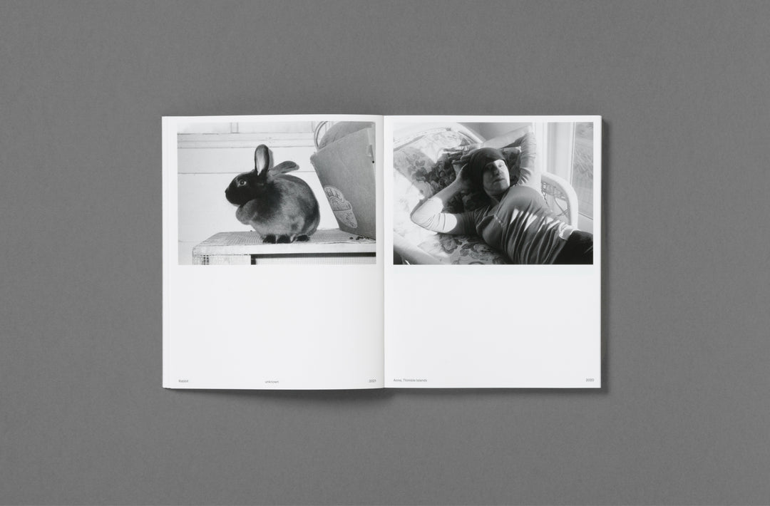 Tealia Ellis Ritter – The Model Family, book published by Loose Joints. Text by Lisa Taddeo. Edited by Sarah Chaplin Espenon.