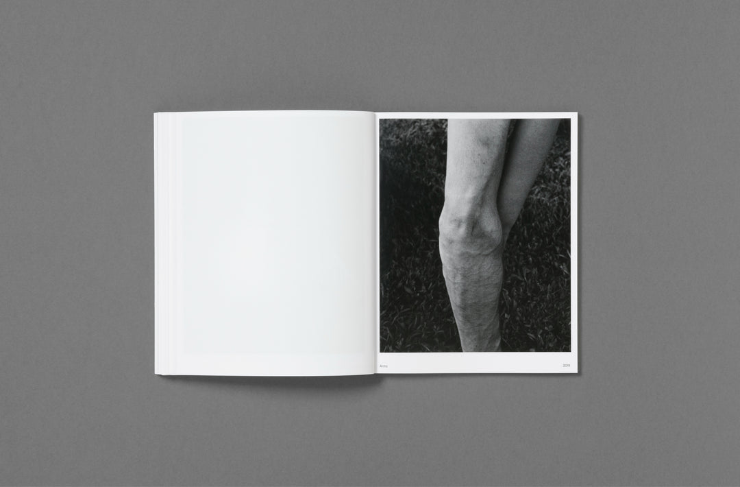 Tealia Ellis Ritter – The Model Family, book published by Loose Joints. Text by Lisa Taddeo. Edited by Sarah Chaplin Espenon.