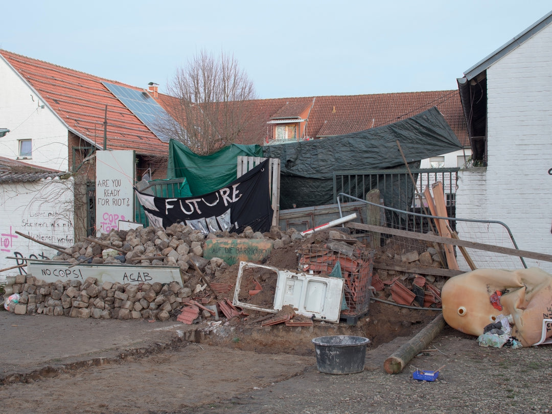 Michele Borzoni & Rocco Rorandelli – Silent Springs